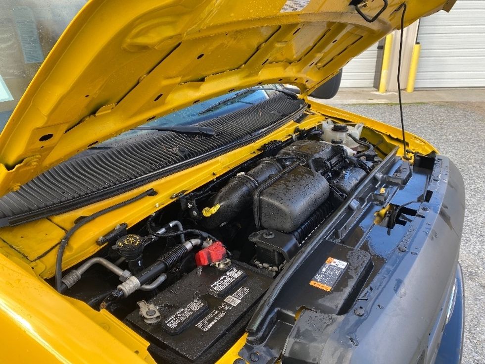 Light Duty Box Truck-Light and Medium Duty Trucks-Ford-2022-E350-Cleveland-TN-99,755\n\t\tmiles-$ 29,250 - Image 21