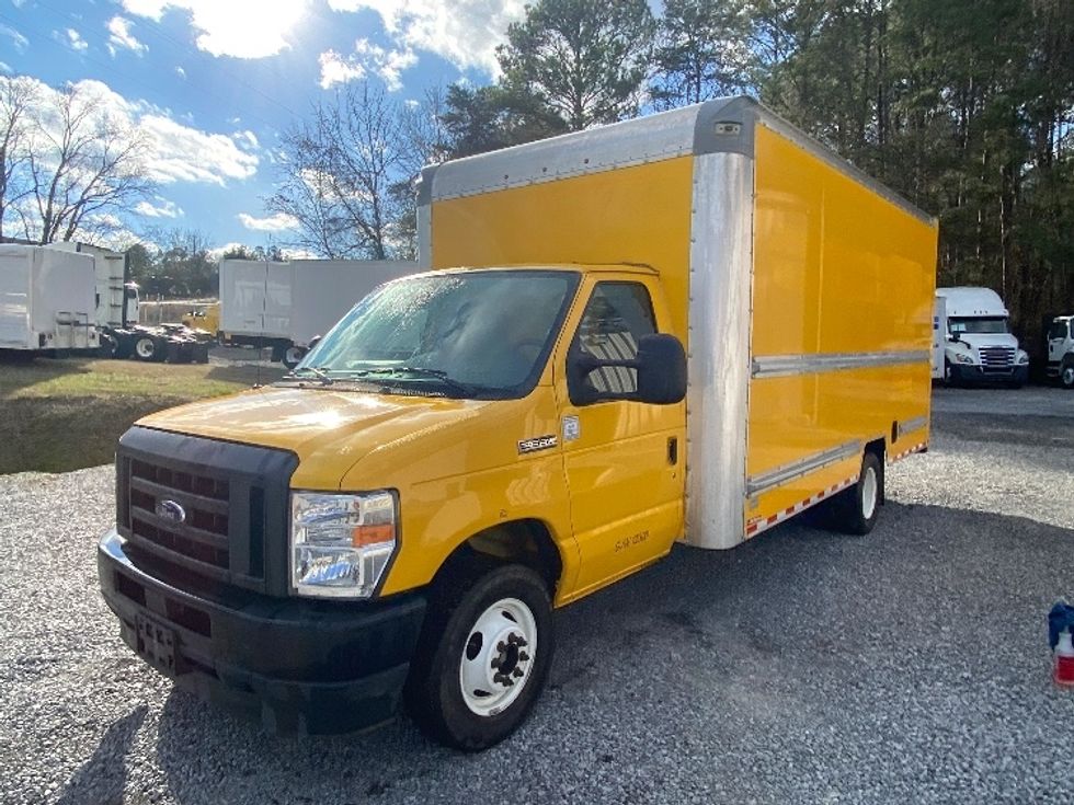 Light Duty Box Truck-Light and Medium Duty Trucks-Ford-2022-E350-Cleveland-TN-99,755\n\t\tmiles-$ 29,250 - Image 3
