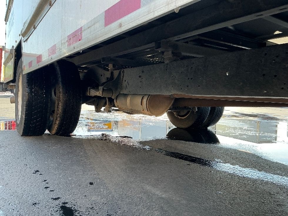 Light Duty Box Truck-Light and Medium Duty Trucks-Ford-2022-E350-Columbus-OH-91,585\n\t\tmiles-$ 31,000 - Image 14