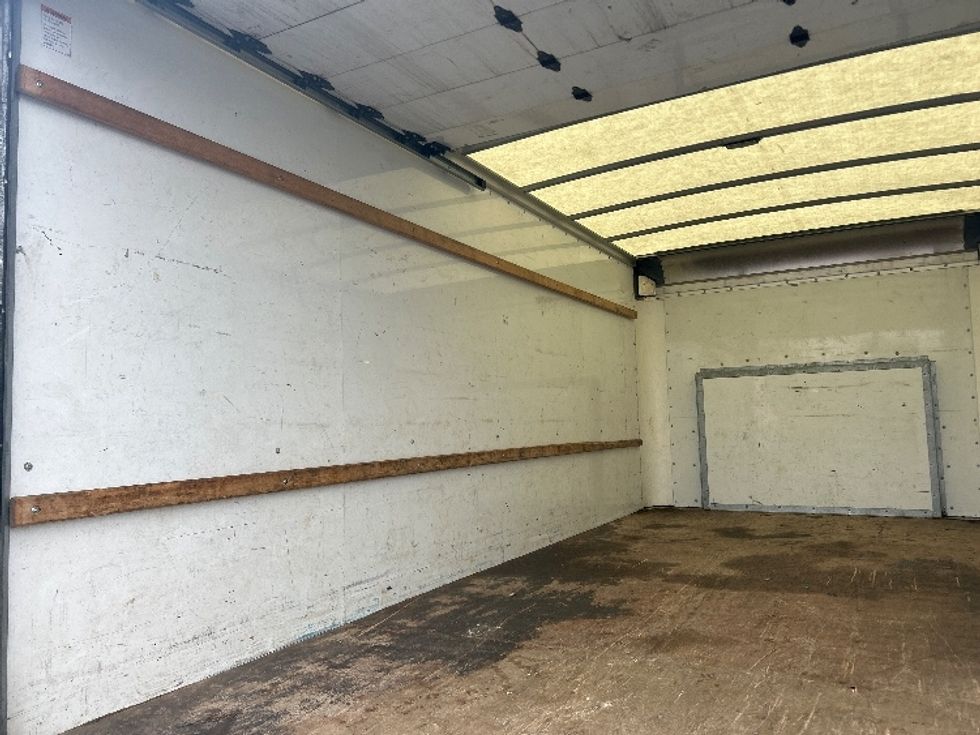 Light Duty Box Truck-Light and Medium Duty Trucks-Ford-2022-E350-Columbus-OH-92,963\n\t\tmiles-$ 28,000 - Image 10