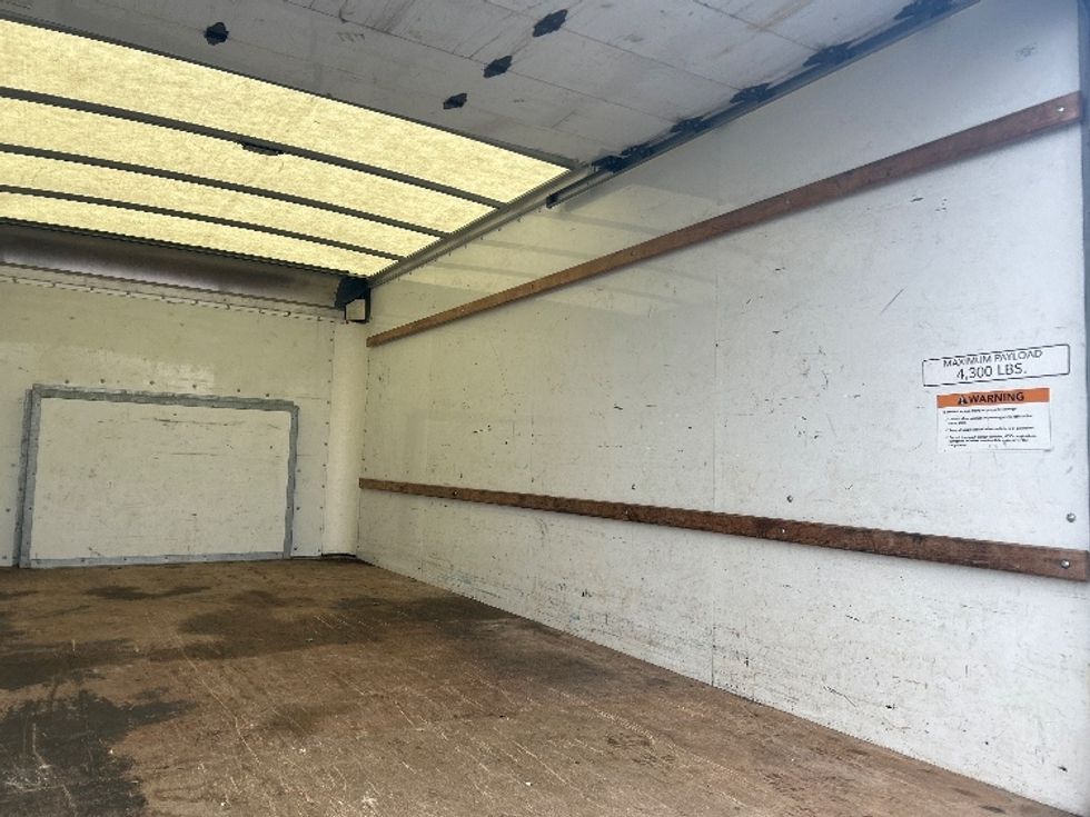 Light Duty Box Truck-Light and Medium Duty Trucks-Ford-2022-E350-Columbus-OH-92,963\n\t\tmiles-$ 28,000 - Image 11