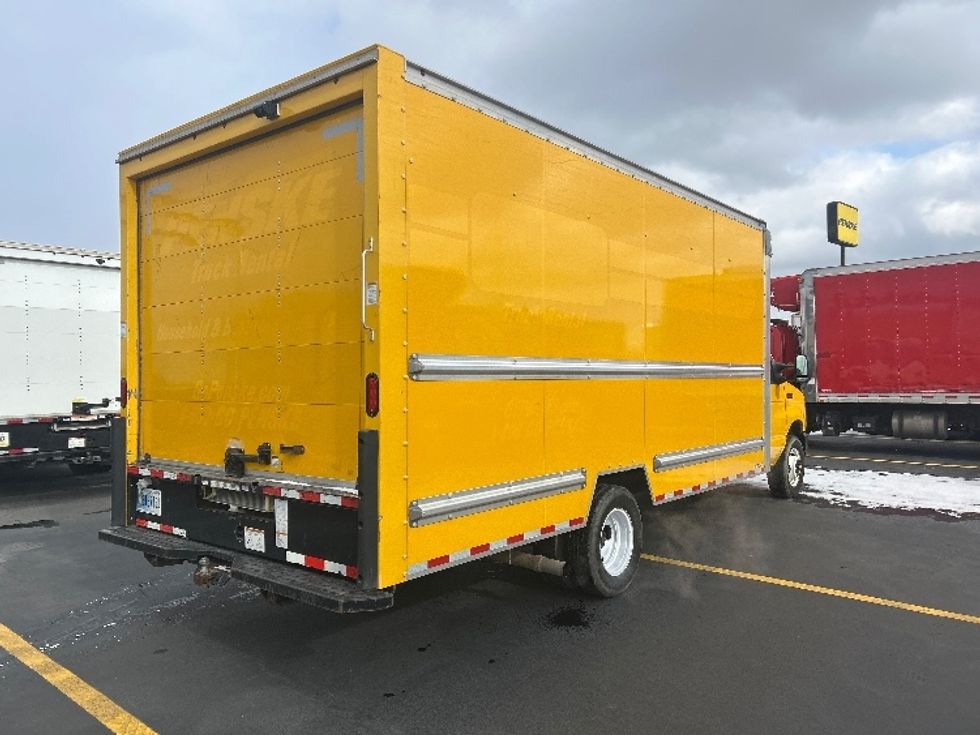 Light Duty Box Truck-Light and Medium Duty Trucks-Ford-2022-E350-Columbus-OH-92,963\n\t\tmiles-$ 28,000 - Image 12