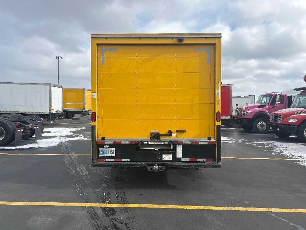 Light Duty Box Truck-Light and Medium Duty Trucks-Ford-2022-E350-Columbus-OH-92,963\n\t\tmiles-$ 28,000 - Image 6