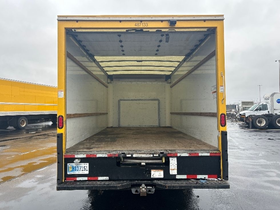 Light Duty Box Truck-Light and Medium Duty Trucks-Ford-2022-E350-Columbus-OH-92,963\n\t\tmiles-$ 28,000 - Image 7