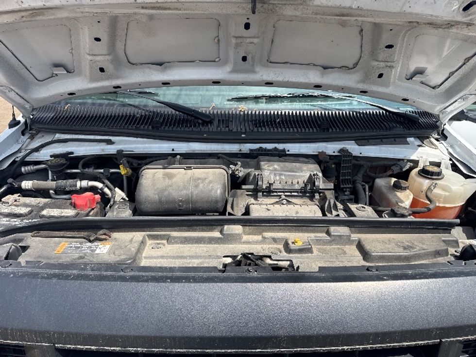 Light Duty Box Truck-Light and Medium Duty Trucks-Ford-2022-E350-Comstock Park-MI-85,731\n\t\tmiles-$ 33,000 - Image 19