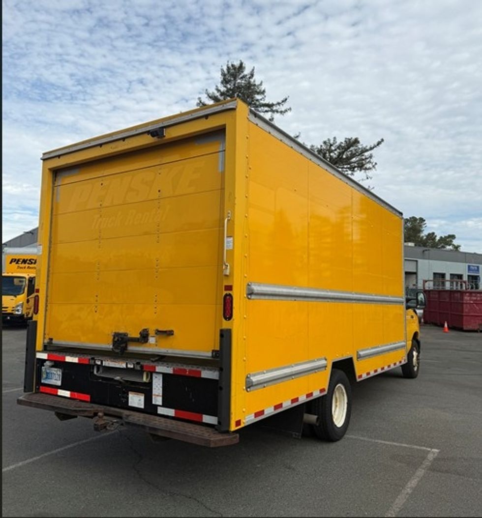 Light Duty Box Truck-Light and Medium Duty Trucks-Ford-2022-E350-Concord-CA-96,995\n\t\tmiles-$ 10,000 - Image 12