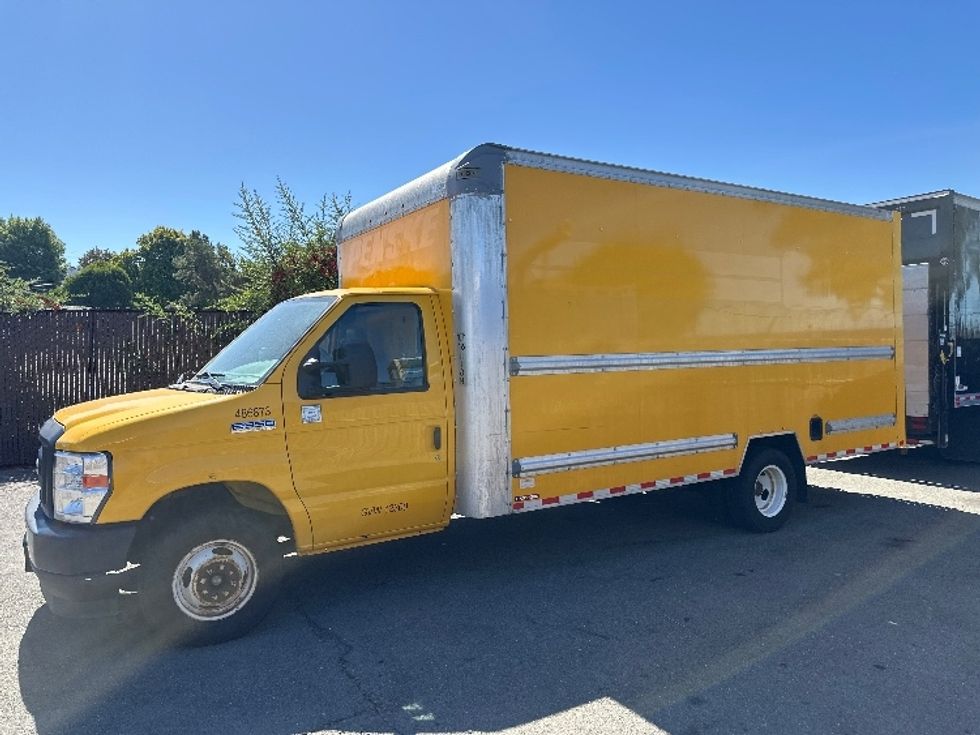 Light Duty Box Truck-Light and Medium Duty Trucks-Ford-2022-E350-Concord-CA-96,995\n\t\tmiles-$ 10,000 - Image 3
