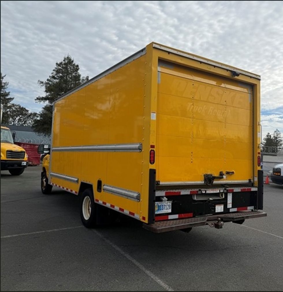 Light Duty Box Truck-Light and Medium Duty Trucks-Ford-2022-E350-Concord-CA-96,995\n\t\tmiles-$ 10,000 - Image 5
