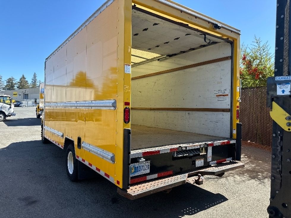 Light Duty Box Truck-Light and Medium Duty Trucks-Ford-2022-E350-Concord-CA-96,995\n\t\tmiles-$ 10,000 - Image 8