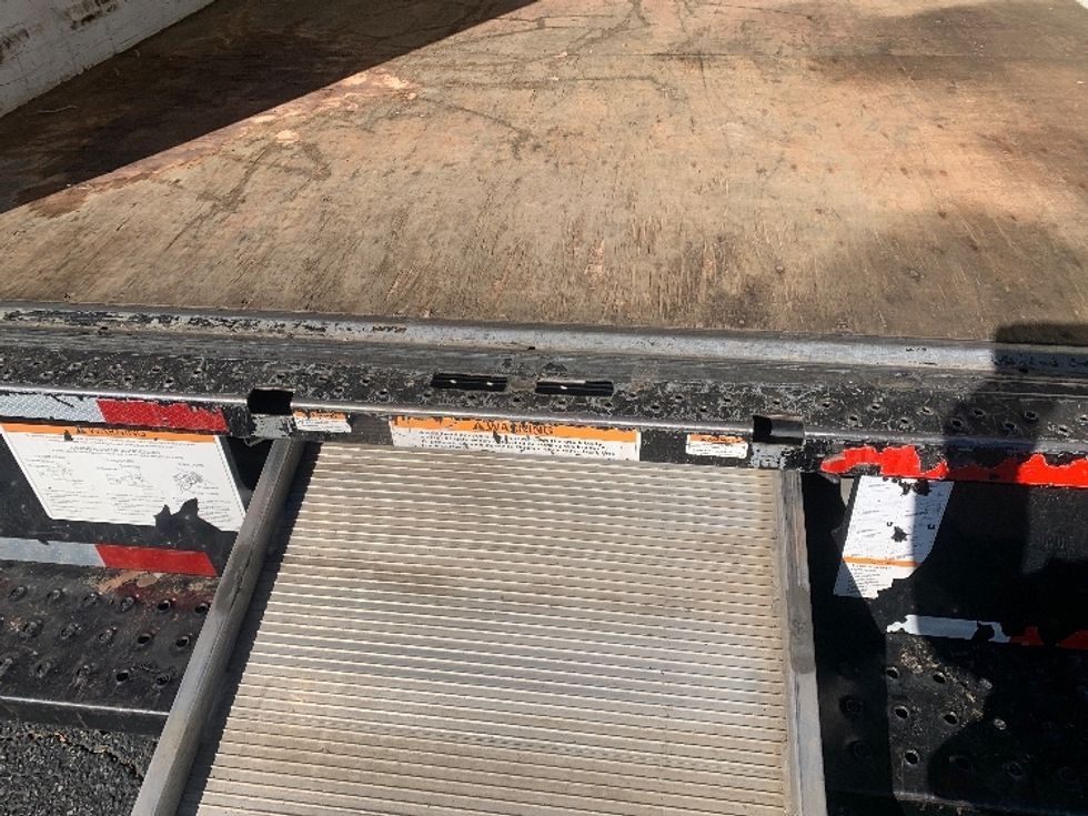 Light Duty Box Truck-Light and Medium Duty Trucks-Ford-2022-E350-Concord-NC-89,712\n\t\tmiles-$ 31,000 - Image 10