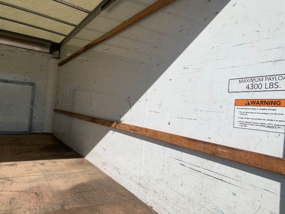 Light Duty Box Truck-Light and Medium Duty Trucks-Ford-2022-E350-Concord-NC-89,712\n\t\tmiles-$ 31,000 - Image 12