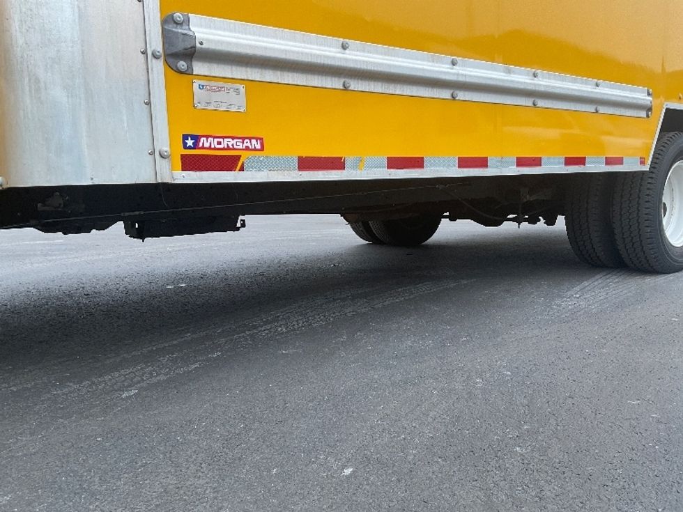 Light Duty Box Truck-Light and Medium Duty Trucks-Ford-2022-E350-Cranbury-NJ-87,743\n\t\tmiles-$ 28,250 - Image 5