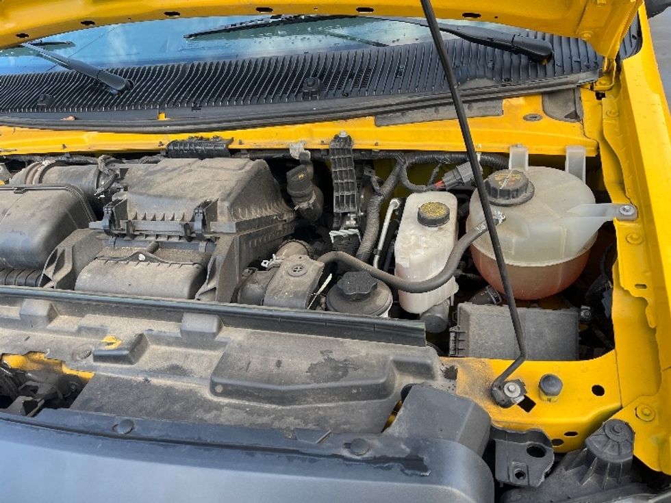 Light Duty Box Truck-Light and Medium Duty Trucks-Ford-2022-E350-Cranbury-NJ-94,465\n\t\tmiles-$ 27,250 - Image 24