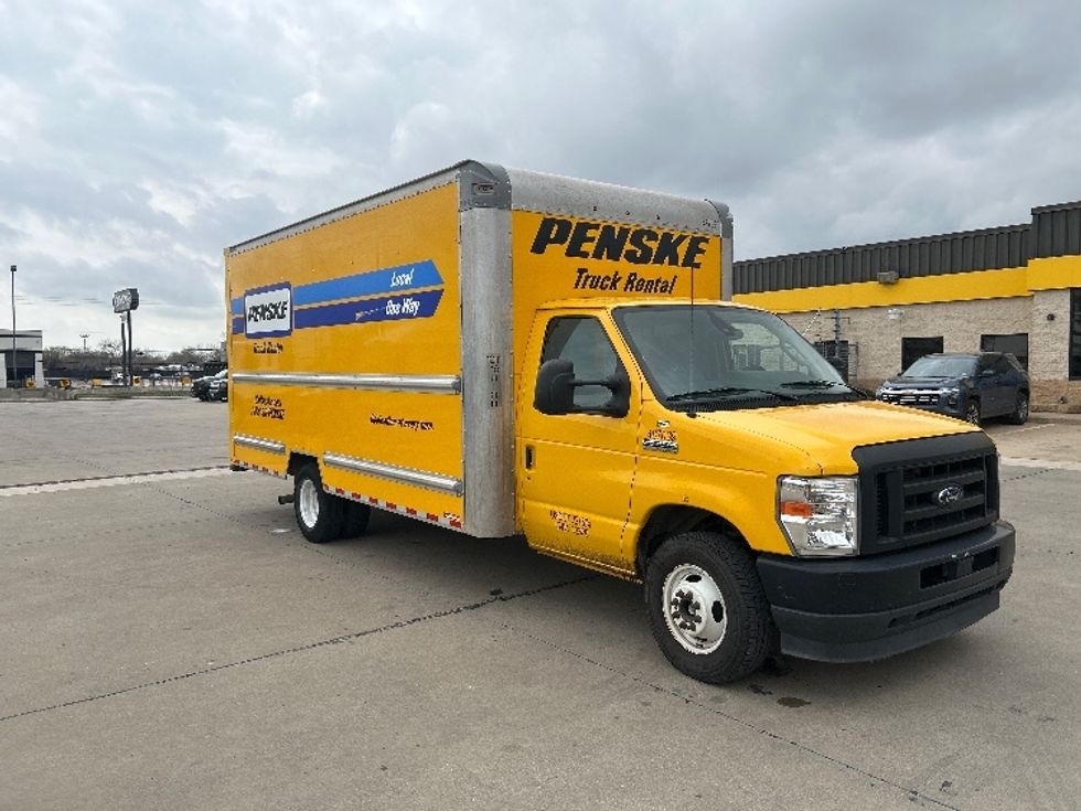 Light Duty Box Truck-Light and Medium Duty Trucks-Ford-2022-E350-Dallas-TX-107,093\n\t\tmiles-$ 27,500 - Image 1