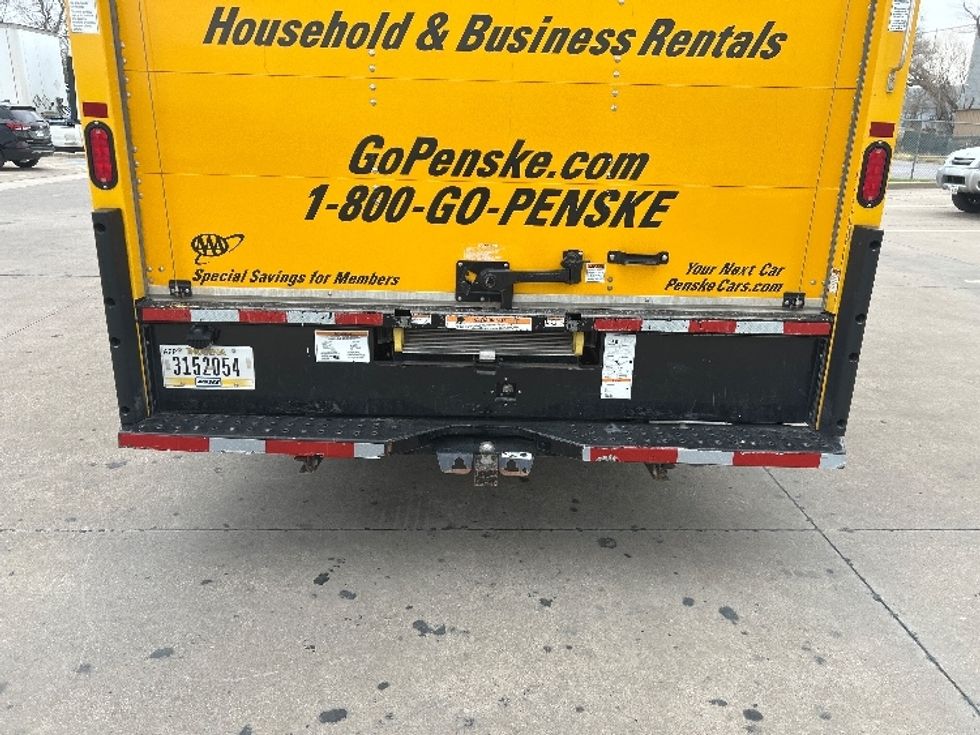 Light Duty Box Truck-Light and Medium Duty Trucks-Ford-2022-E350-Dallas-TX-107,093\n\t\tmiles-$ 27,500 - Image 10