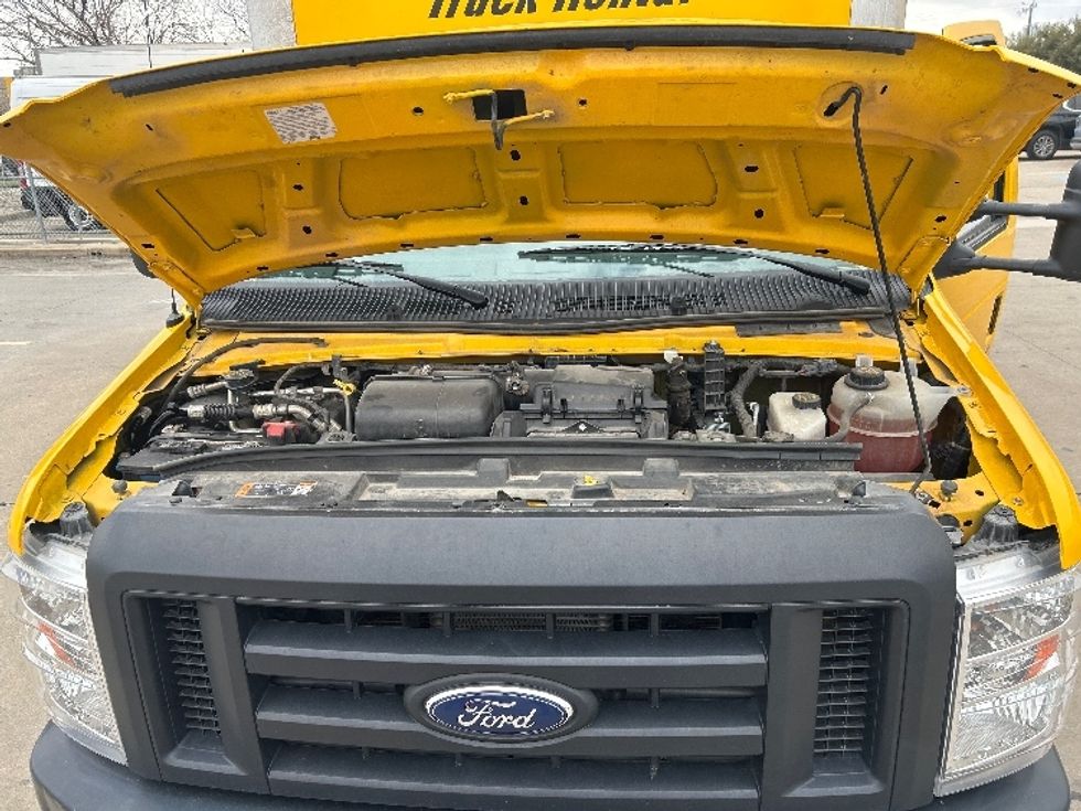 Light Duty Box Truck-Light and Medium Duty Trucks-Ford-2022-E350-Dallas-TX-107,093\n\t\tmiles-$ 27,500 - Image 23