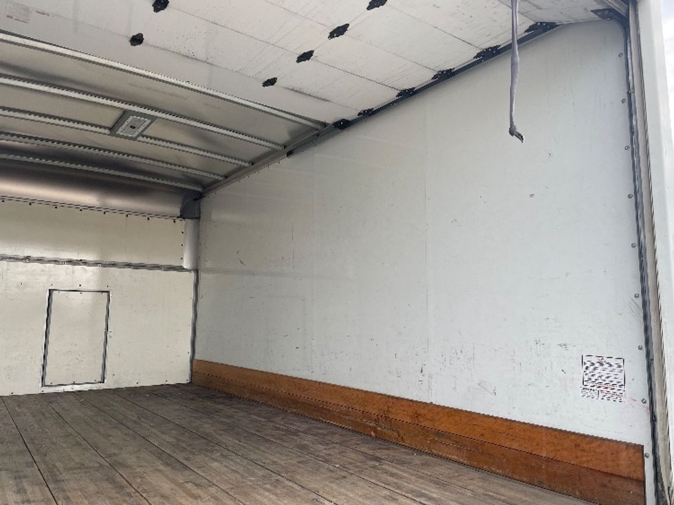 Light Duty Box Truck-Light and Medium Duty Trucks-Ford-2022-E350-Dallas-TX-85,076\n\t\tmiles-$ 32,000 - Image 11