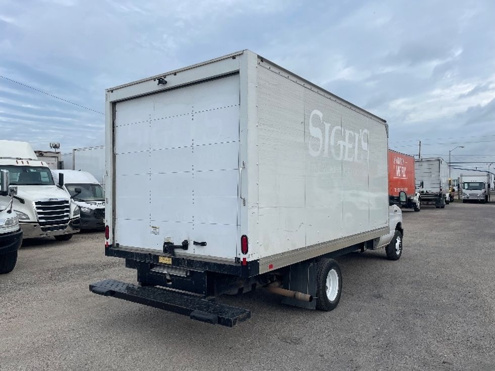 Light Duty Box Truck-Light and Medium Duty Trucks-Ford-2022-E350-Dallas-TX-85,076\n\t\tmiles-$ 32,000 - Image 12