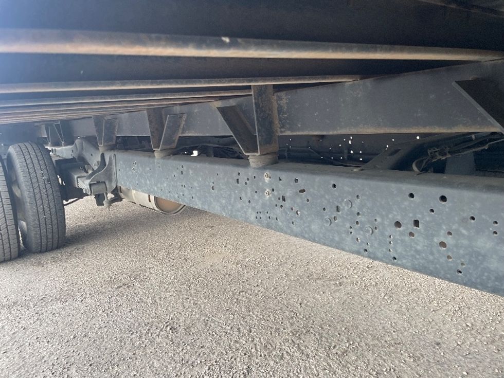 Light Duty Box Truck-Light and Medium Duty Trucks-Ford-2022-E350-Dallas-TX-85,076\n\t\tmiles-$ 32,000 - Image 13