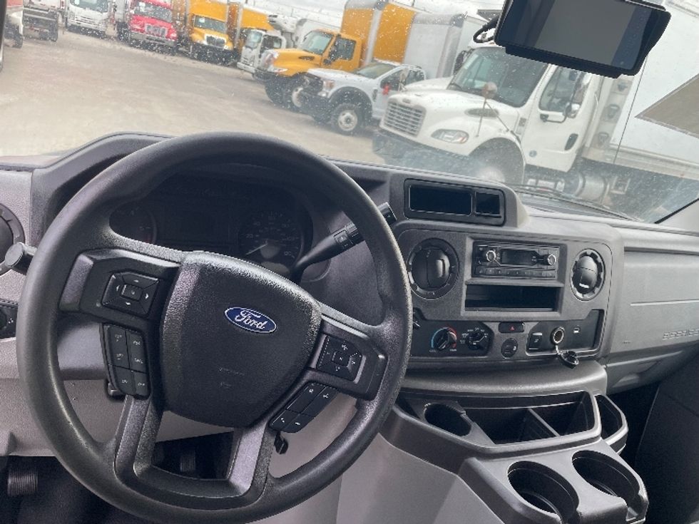 Light Duty Box Truck-Light and Medium Duty Trucks-Ford-2022-E350-Dallas-TX-85,076\n\t\tmiles-$ 32,000 - Image 17
