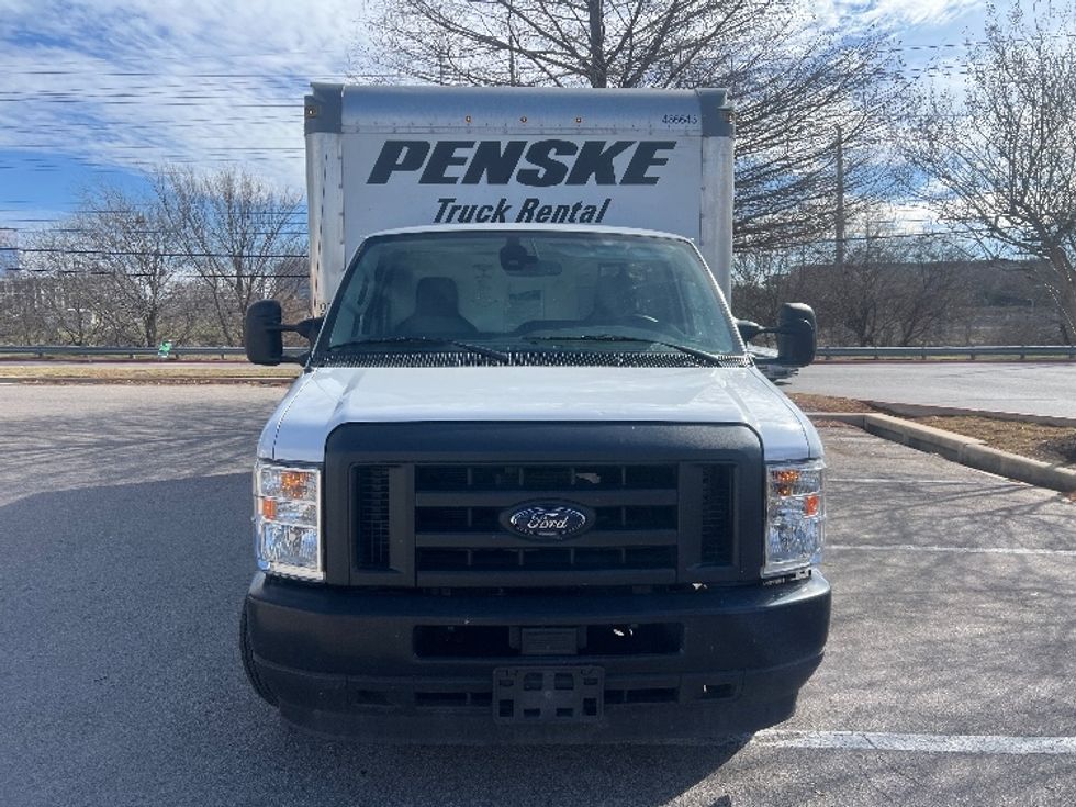 Light Duty Box Truck-Light and Medium Duty Trucks-Ford-2022-E350-Dallas-TX-86,509\n\t\tmiles-$ 32,250 - Image 2
