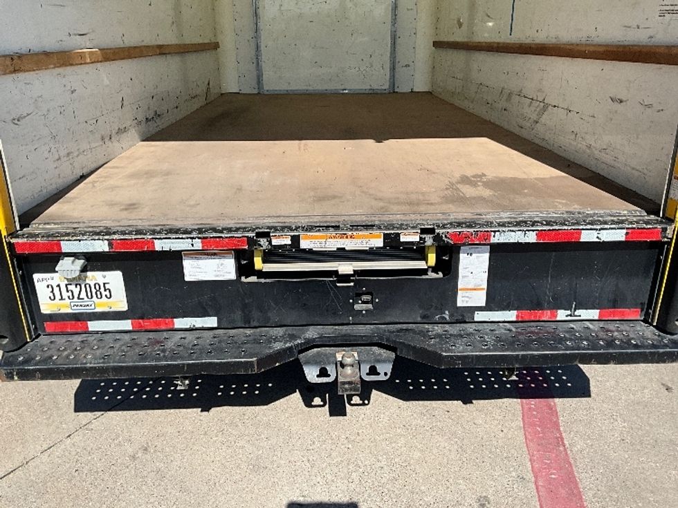 Light Duty Box Truck-Light and Medium Duty Trucks-Ford-2022-E350-Dallas-TX-98,808\n\t\tmiles-$ 27,500 - Image 10