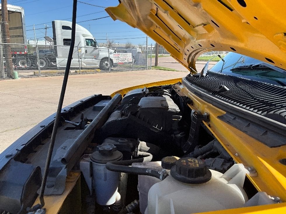 Light Duty Box Truck-Light and Medium Duty Trucks-Ford-2022-E350-Dallas-TX-98,808\n\t\tmiles-$ 27,500 - Image 24