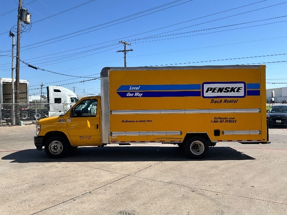 Light Duty Box Truck-Light and Medium Duty Trucks-Ford-2022-E350-Dallas-TX-98,808\n\t\tmiles-$ 27,500 - Image 4