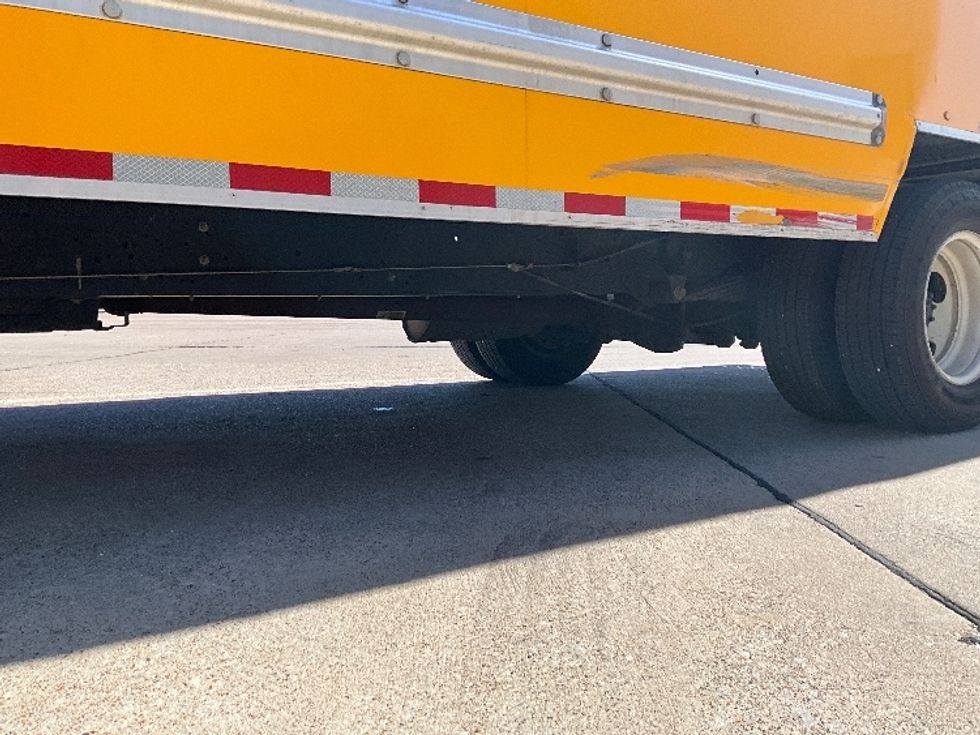 Light Duty Box Truck-Light and Medium Duty Trucks-Ford-2022-E350-Dallas-TX-98,808\n\t\tmiles-$ 27,500 - Image 5