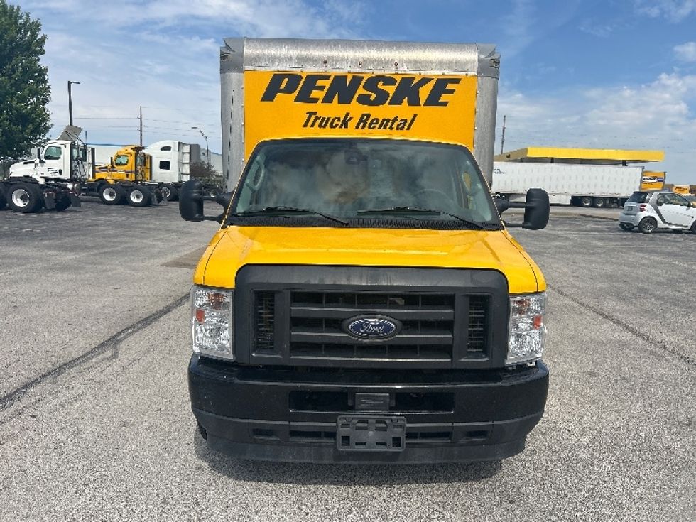 Light Duty Box Truck-Light and Medium Duty Trucks-Ford-2022-E350-Davenport-IA-113,181\n\t\tmiles-$ 26,250 - Image 2