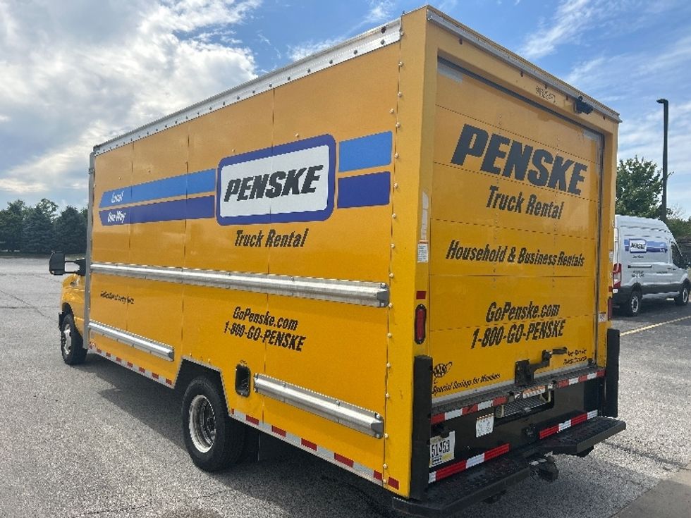 Light Duty Box Truck-Light and Medium Duty Trucks-Ford-2022-E350-Davenport-IA-113,181\n\t\tmiles-$ 26,250 - Image 6