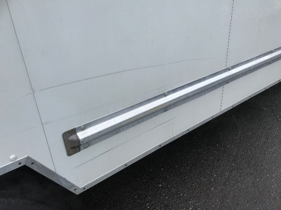 Light Duty Box Truck-Light and Medium Duty Trucks-Ford-2022-E350-Dayton-NJ-64,186\n\t\tmiles-$ 36,750 - Image 27