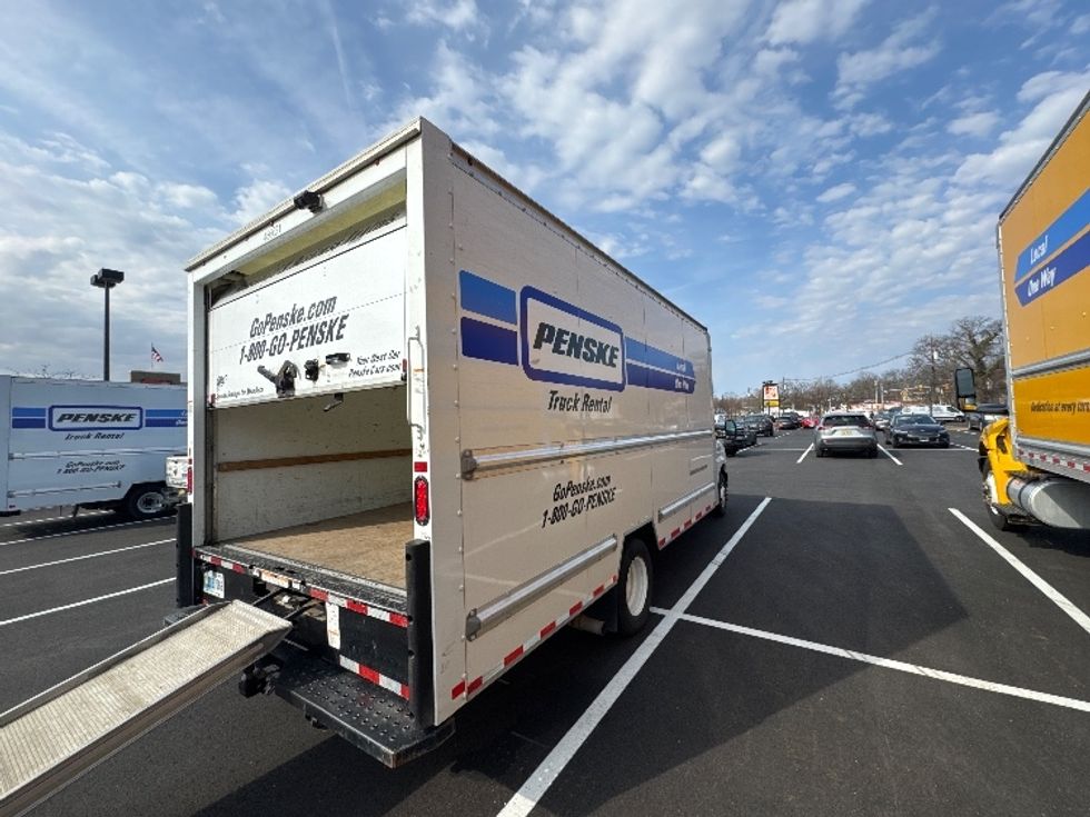 Light Duty Box Truck-Light and Medium Duty Trucks-Ford-2022-E350-Dayton-NJ-92,484\n\t\tmiles-$ 33,250 - Image 13