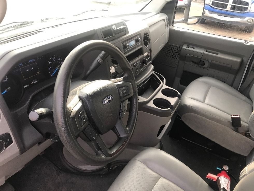 Light Duty Box Truck-Light and Medium Duty Trucks-Ford-2022-E350-Dayton-NJ-95,656\n\t\tmiles-$ 30,500 - Image 17