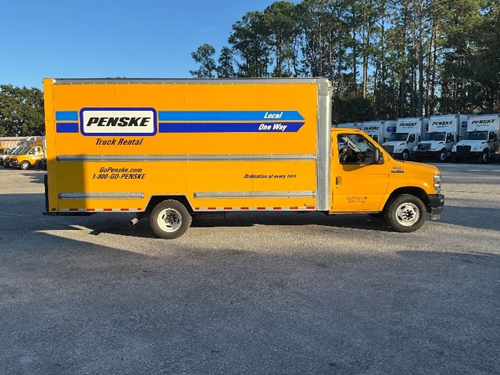 Light Duty Box Truck-Light and Medium Duty Trucks-Ford-2022-E350-Daytona Beach-FL-87,686\n\t\tmiles-$ 30,750 - Image 15