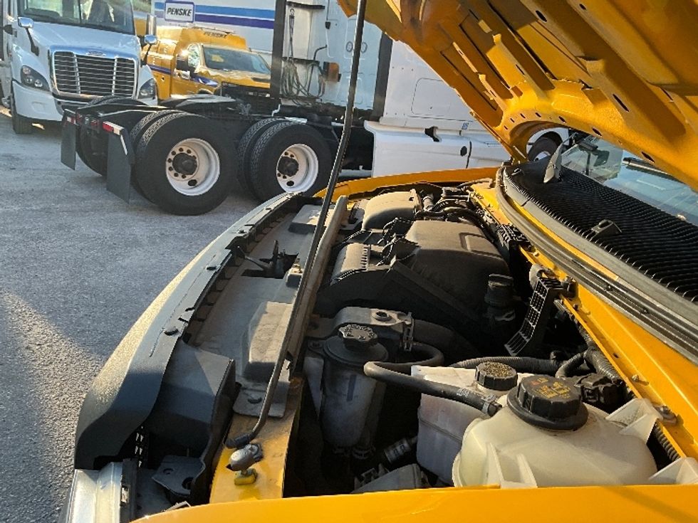 Light Duty Box Truck-Light and Medium Duty Trucks-Ford-2022-E350-Daytona Beach-FL-87,686\n\t\tmiles-$ 30,750 - Image 24