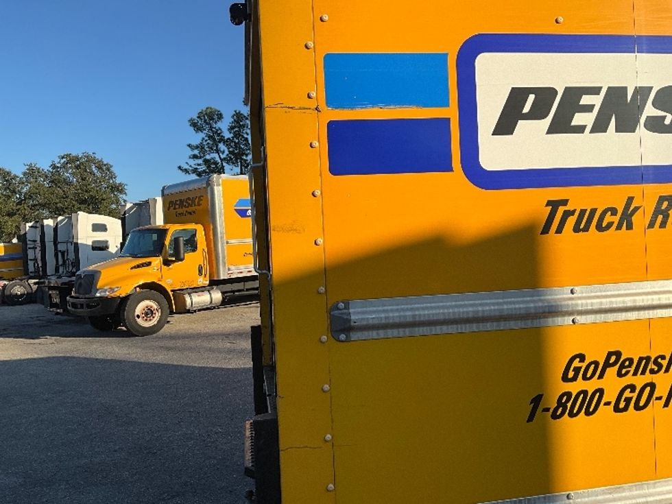 Light Duty Box Truck-Light and Medium Duty Trucks-Ford-2022-E350-Daytona Beach-FL-87,686\n\t\tmiles-$ 30,750 - Image 27