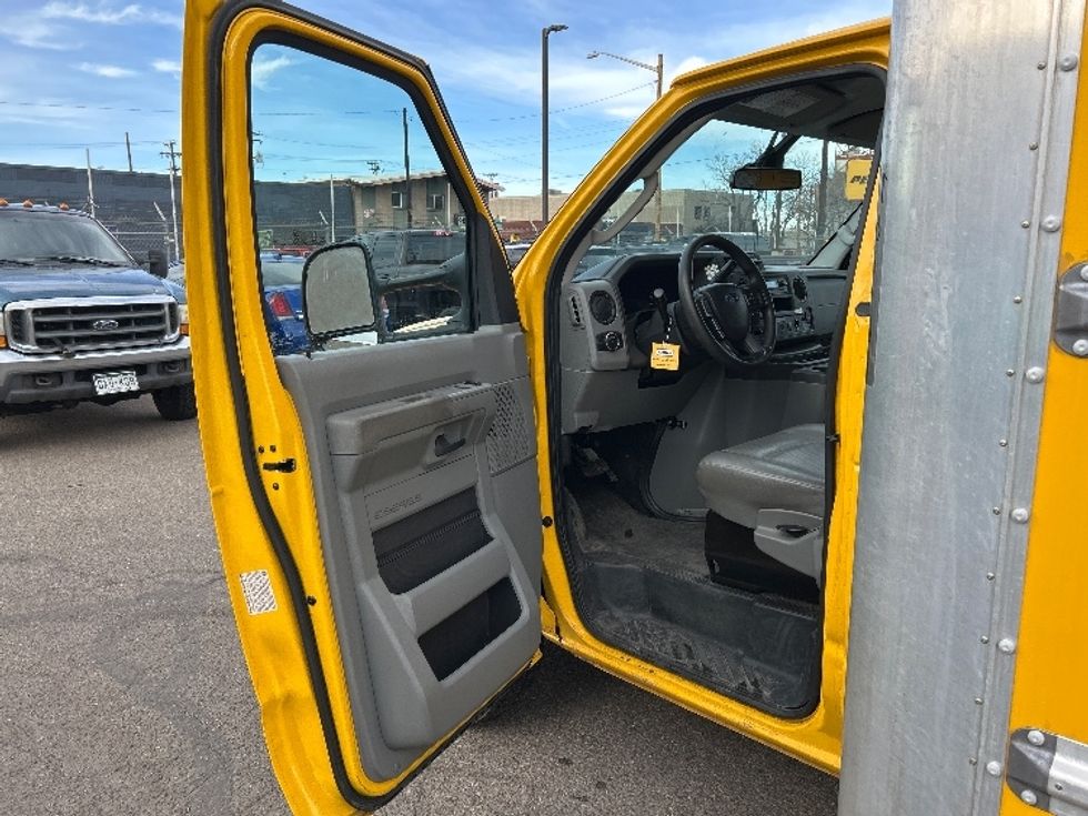 Light Duty Box Truck-Light and Medium Duty Trucks-Ford-2022-E350-Denver-CO-105,557\n\t\tmiles-$ 27,750 - Image 14