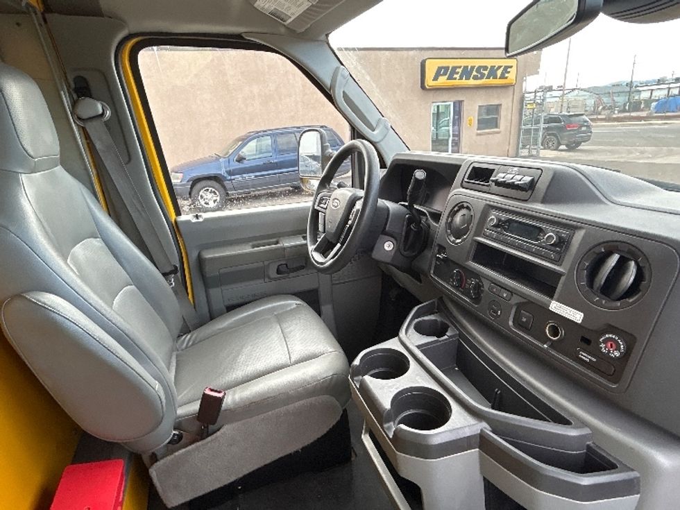 Light Duty Box Truck-Light and Medium Duty Trucks-Ford-2022-E350-Denver-CO-105,557\n\t\tmiles-$ 27,750 - Image 17