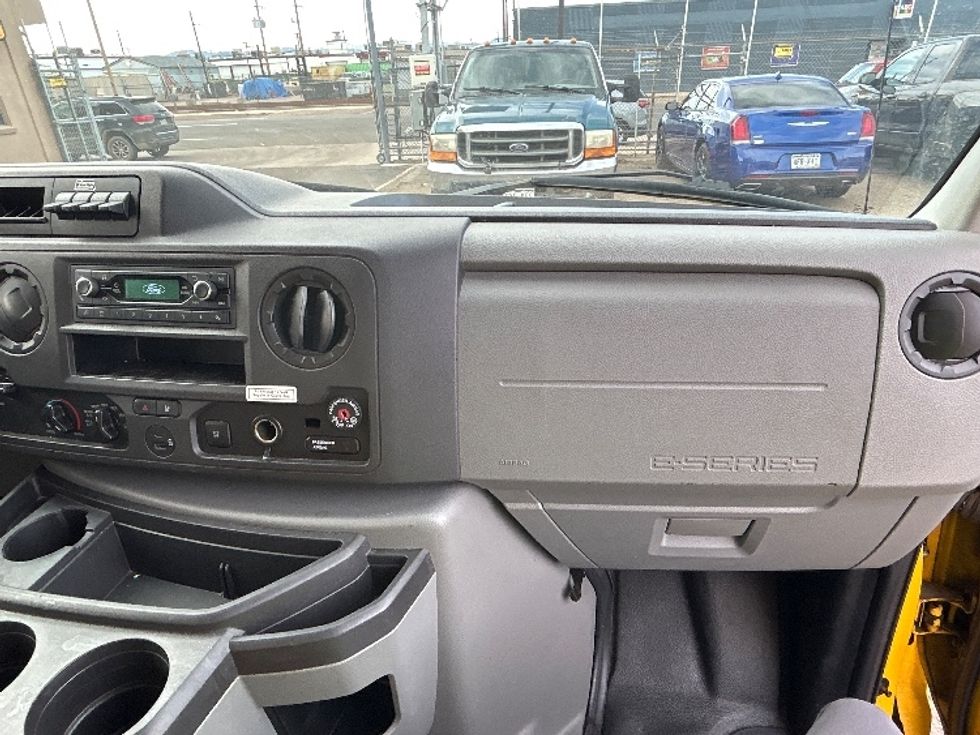 Light Duty Box Truck-Light and Medium Duty Trucks-Ford-2022-E350-Denver-CO-105,557\n\t\tmiles-$ 27,750 - Image 20