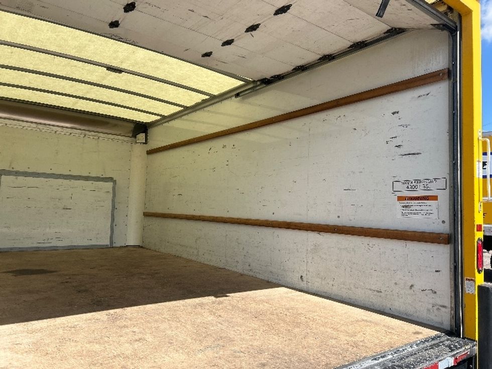 Light Duty Box Truck-Light and Medium Duty Trucks-Ford-2022-E350-Denver-CO-89,402\n\t\tmiles-$ 28,500 - Image 11