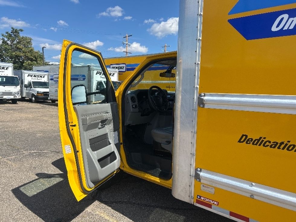 Light Duty Box Truck-Light and Medium Duty Trucks-Ford-2022-E350-Denver-CO-89,402\n\t\tmiles-$ 28,500 - Image 14
