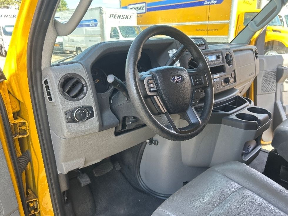 Light Duty Box Truck-Light and Medium Duty Trucks-Ford-2022-E350-Denver-CO-89,402\n\t\tmiles-$ 28,500 - Image 15