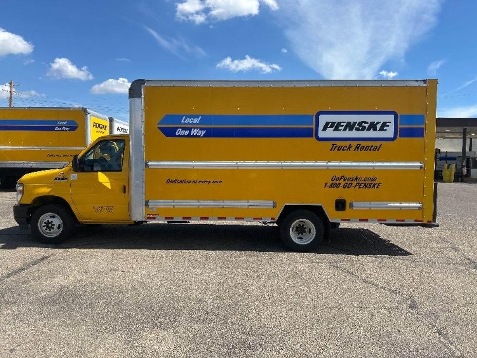 Light Duty Box Truck-Light and Medium Duty Trucks-Ford-2022-E350-Denver-CO-89,402\n\t\tmiles-$ 28,500 - Image 4