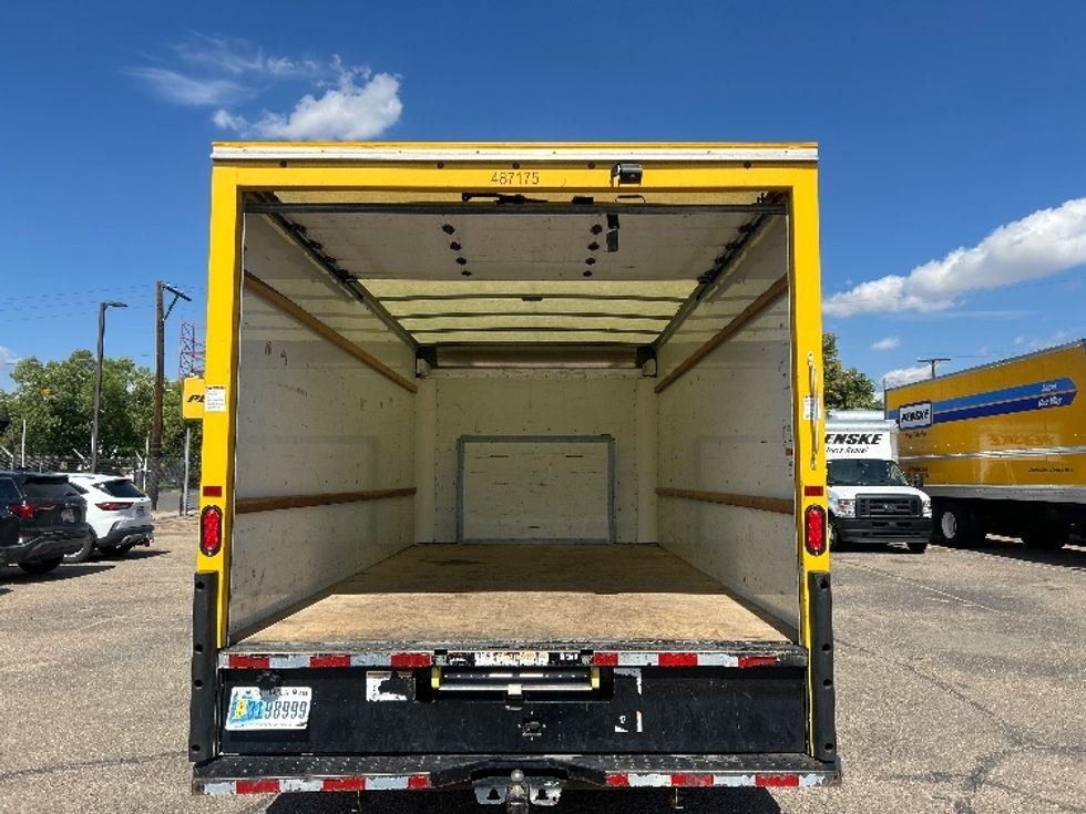 Light Duty Box Truck-Light and Medium Duty Trucks-Ford-2022-E350-Denver-CO-89,402\n\t\tmiles-$ 28,500 - Image 7