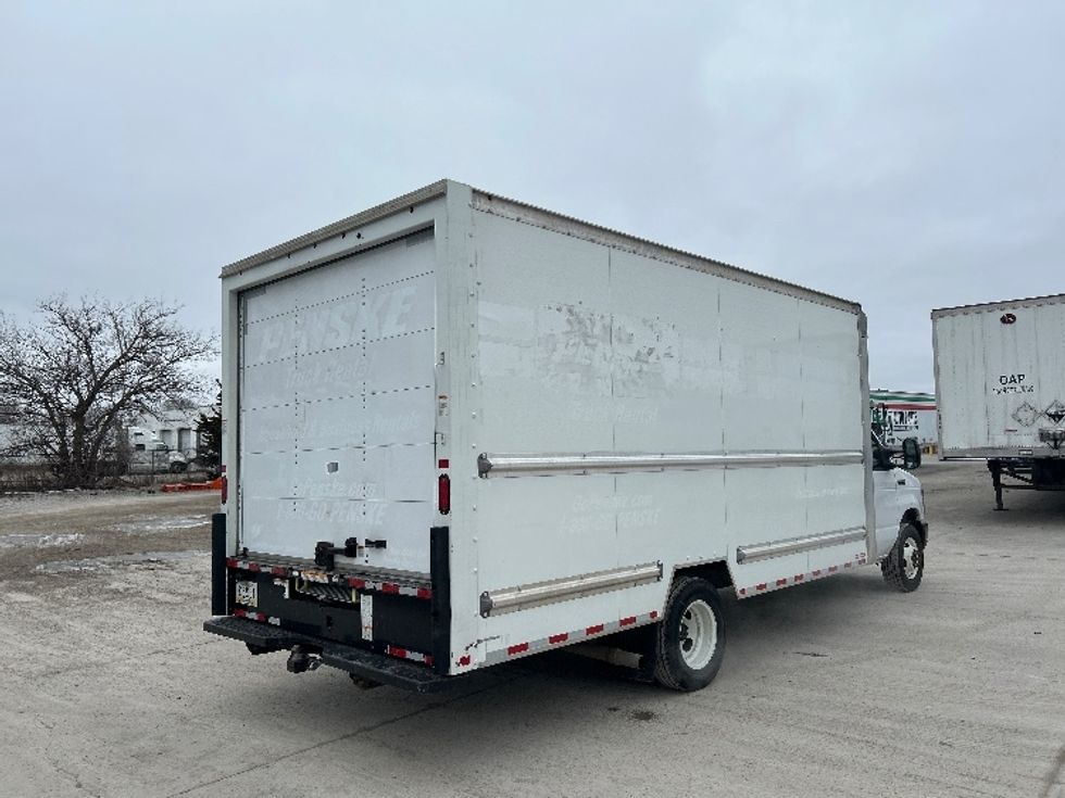 Light Duty Box Truck-Light and Medium Duty Trucks-Ford-2022-E350-Des Moines-IA-94,171\n\t\tmiles-$ 31,250 - Image 13