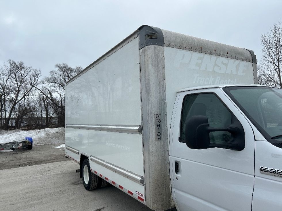 Light Duty Box Truck-Light and Medium Duty Trucks-Ford-2022-E350-Des Moines-IA-94,171\n\t\tmiles-$ 31,250 - Image 26