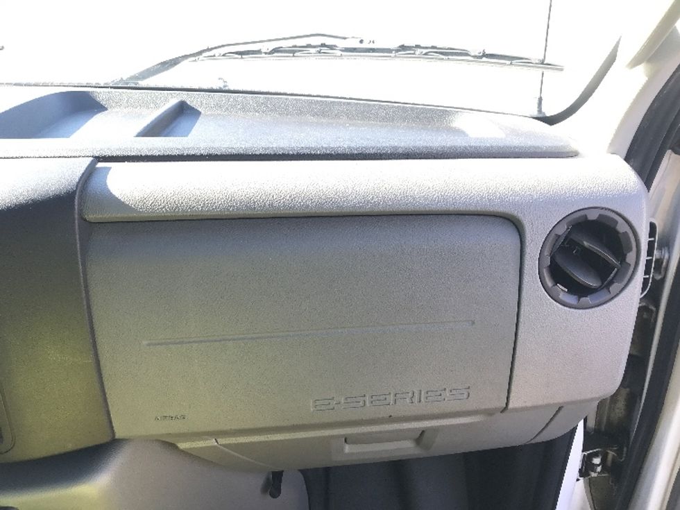 Light Duty Box Truck-Light and Medium Duty Trucks-Ford-2022-E350-Duluth-GA-83,645\n\t\tmiles-$ 40,250 - Image 21