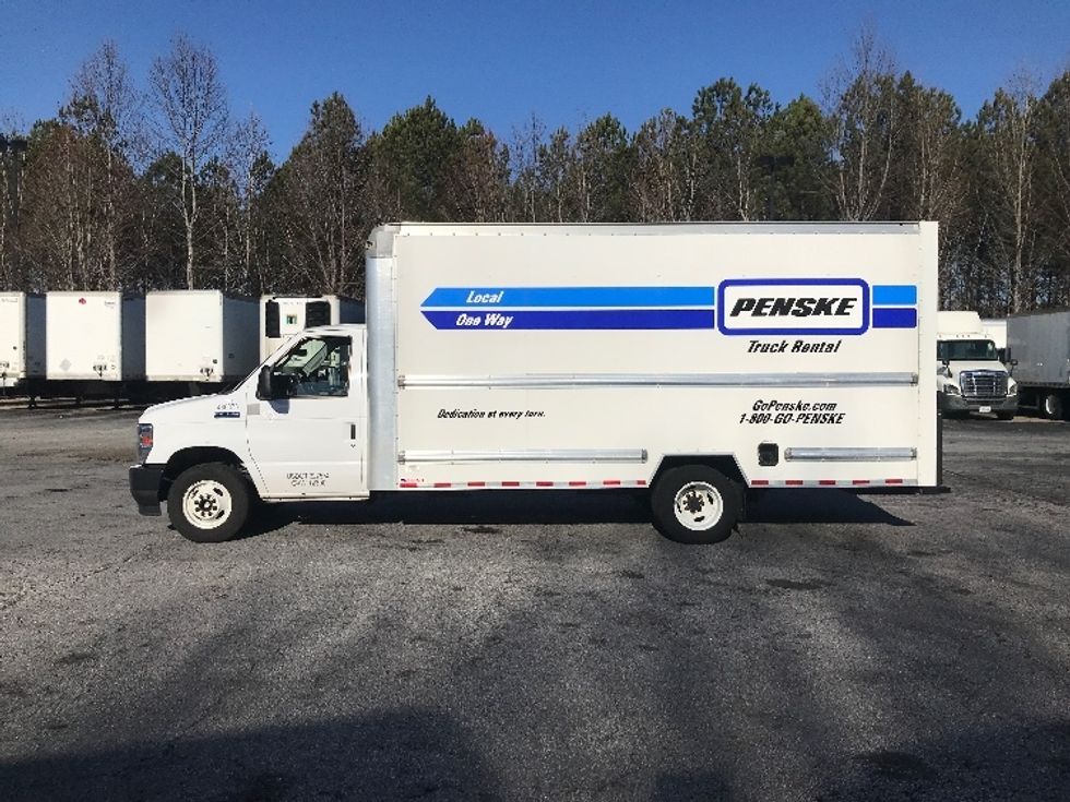 Light Duty Box Truck-Light and Medium Duty Trucks-Ford-2022-E350-Duluth-GA-83,645\n\t\tmiles-$ 40,250 - Image 4