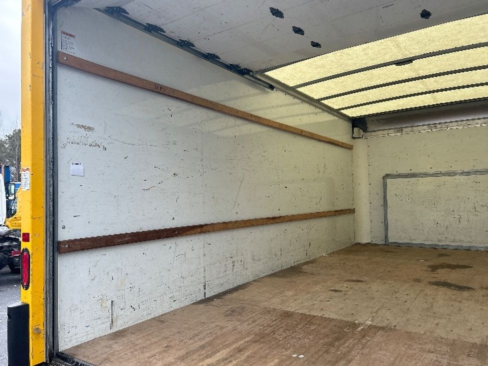 Light Duty Box Truck-Light and Medium Duty Trucks-Ford-2022-E350-Duluth-GA-92,106\n\t\tmiles-$ 30,000 - Image 11